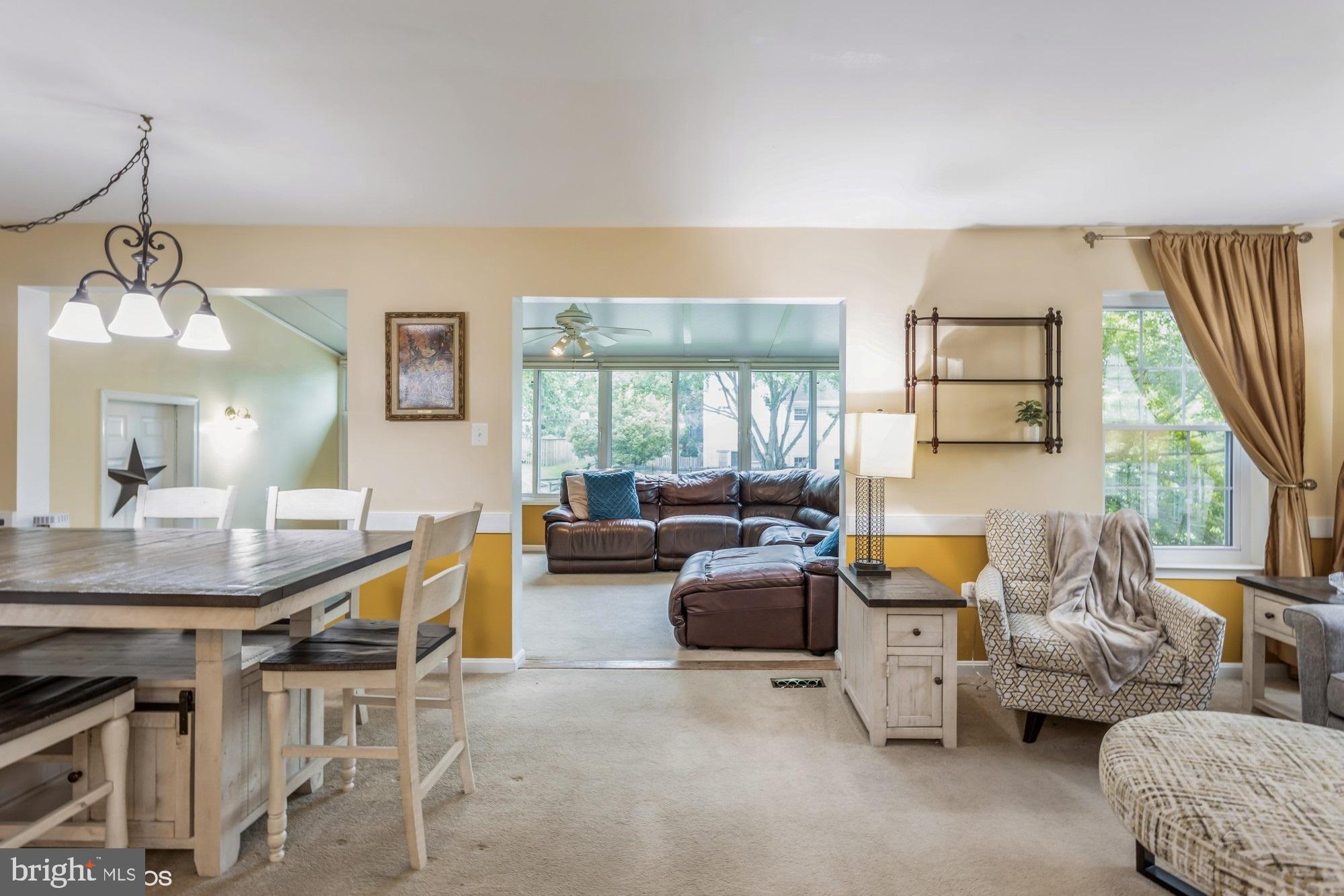 8570 Harvest View Ct