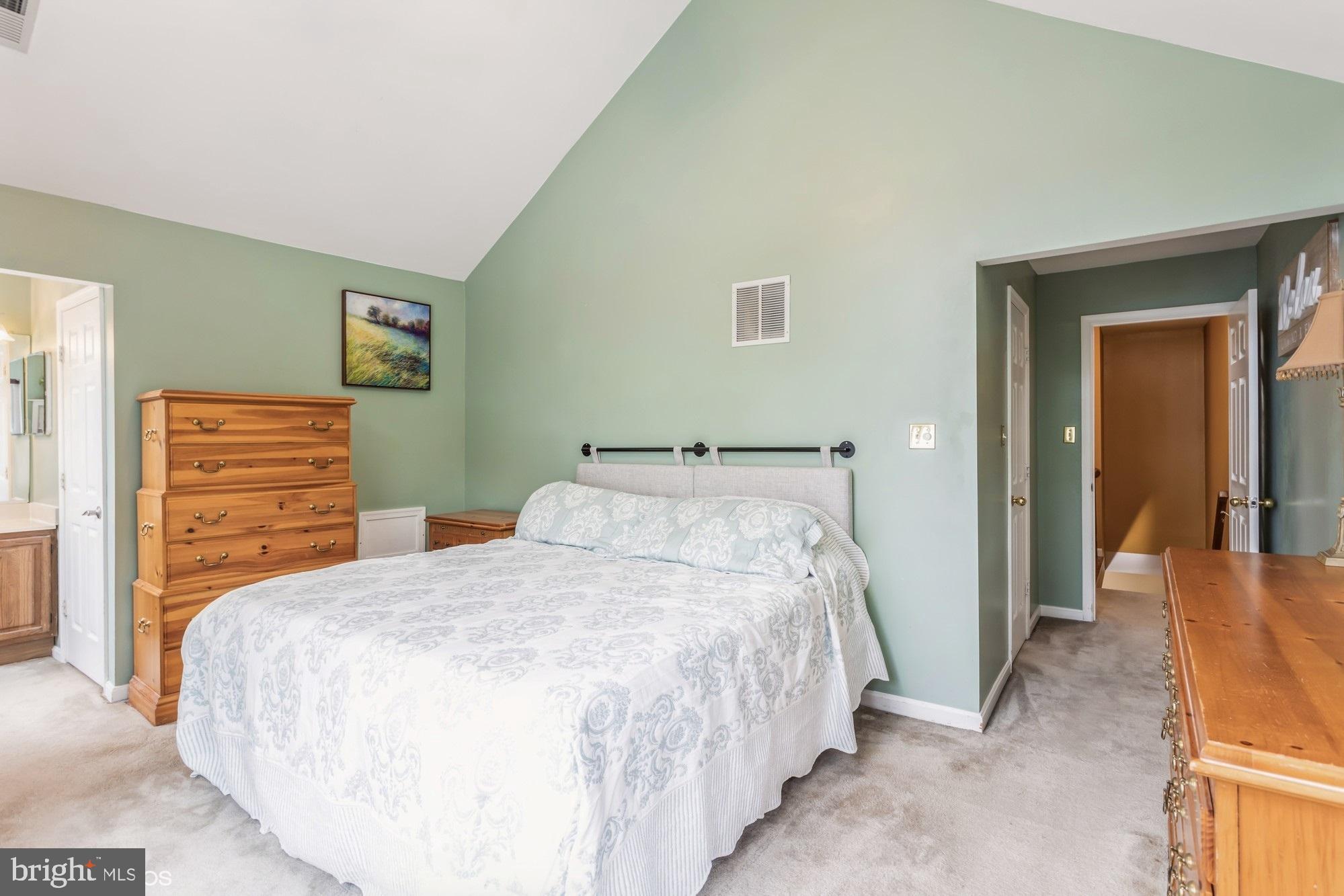 8570 Harvest View Ct