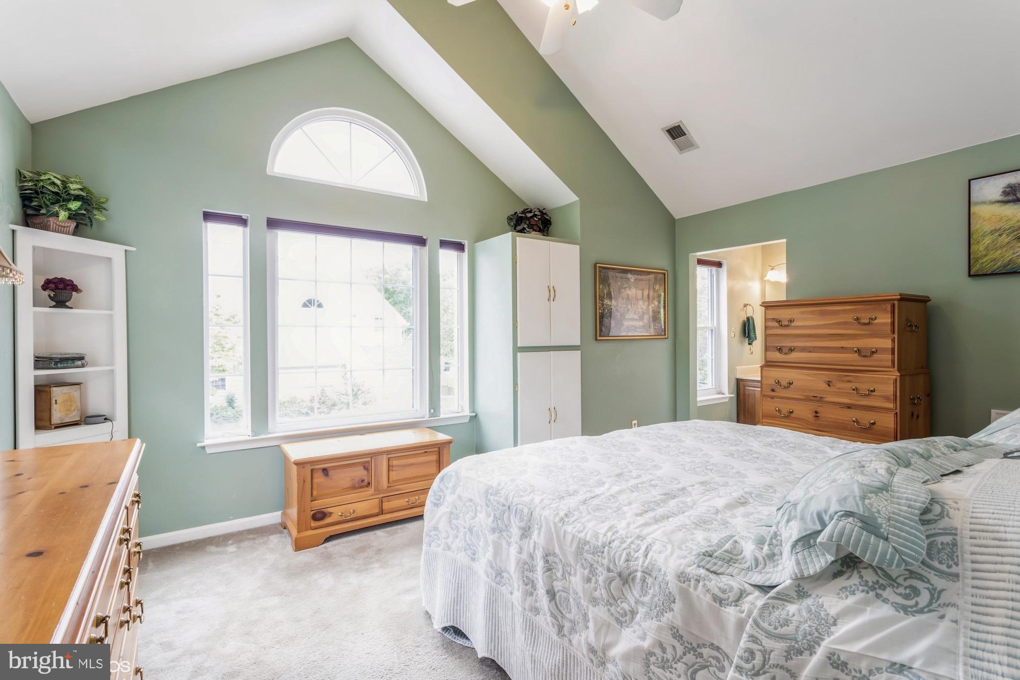 8570 Harvest View Ct