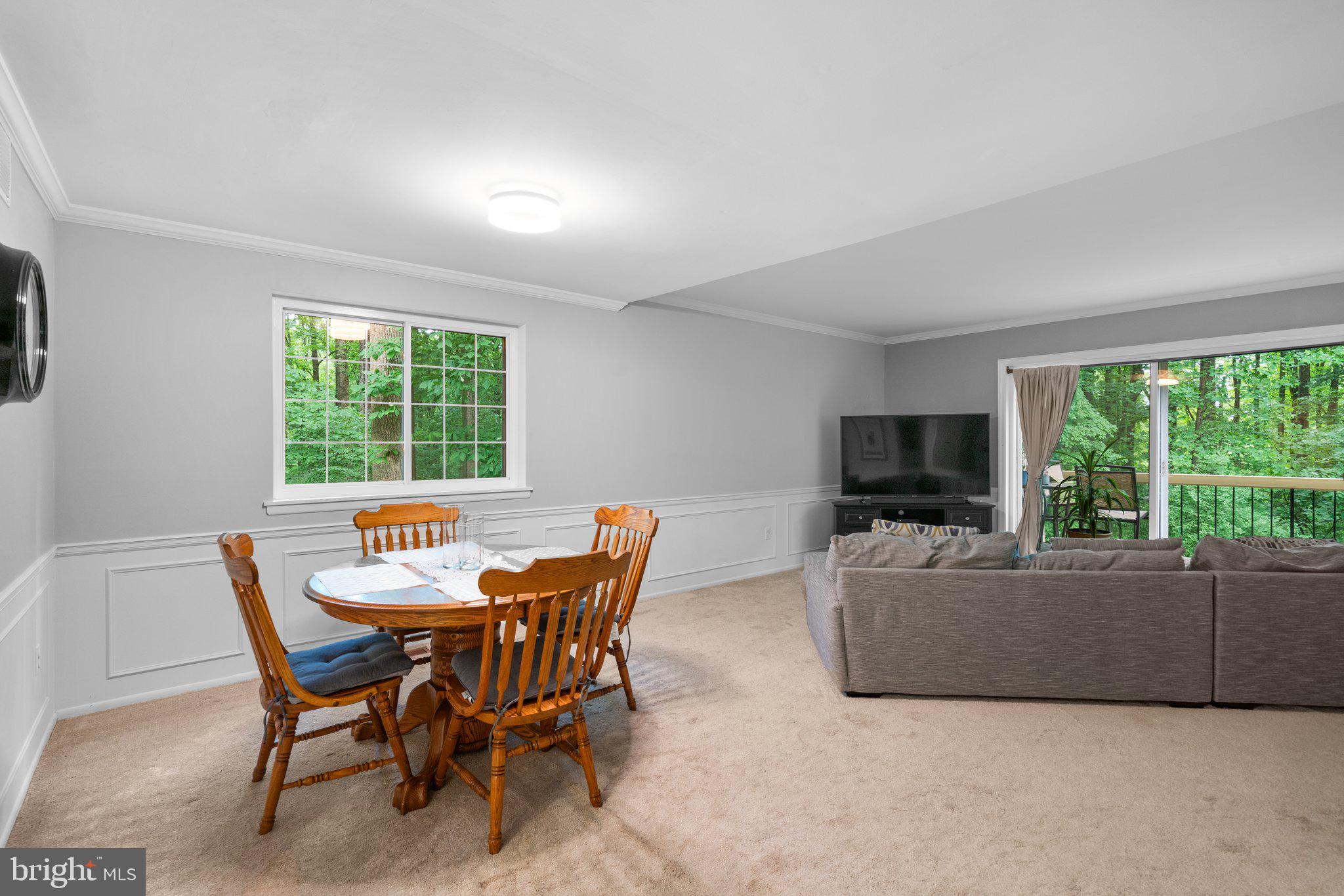 11925 New Country Ln