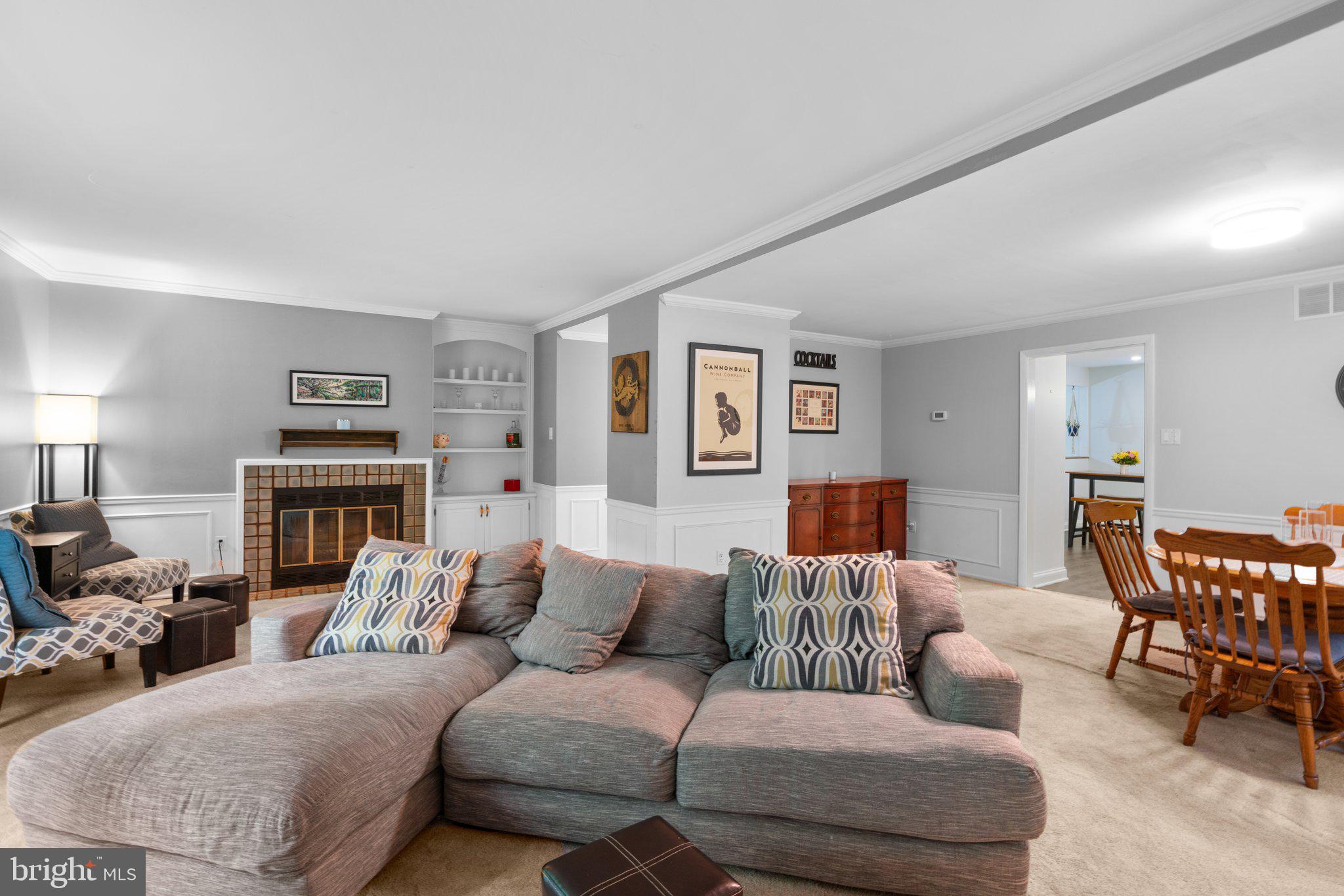 11925 New Country Ln