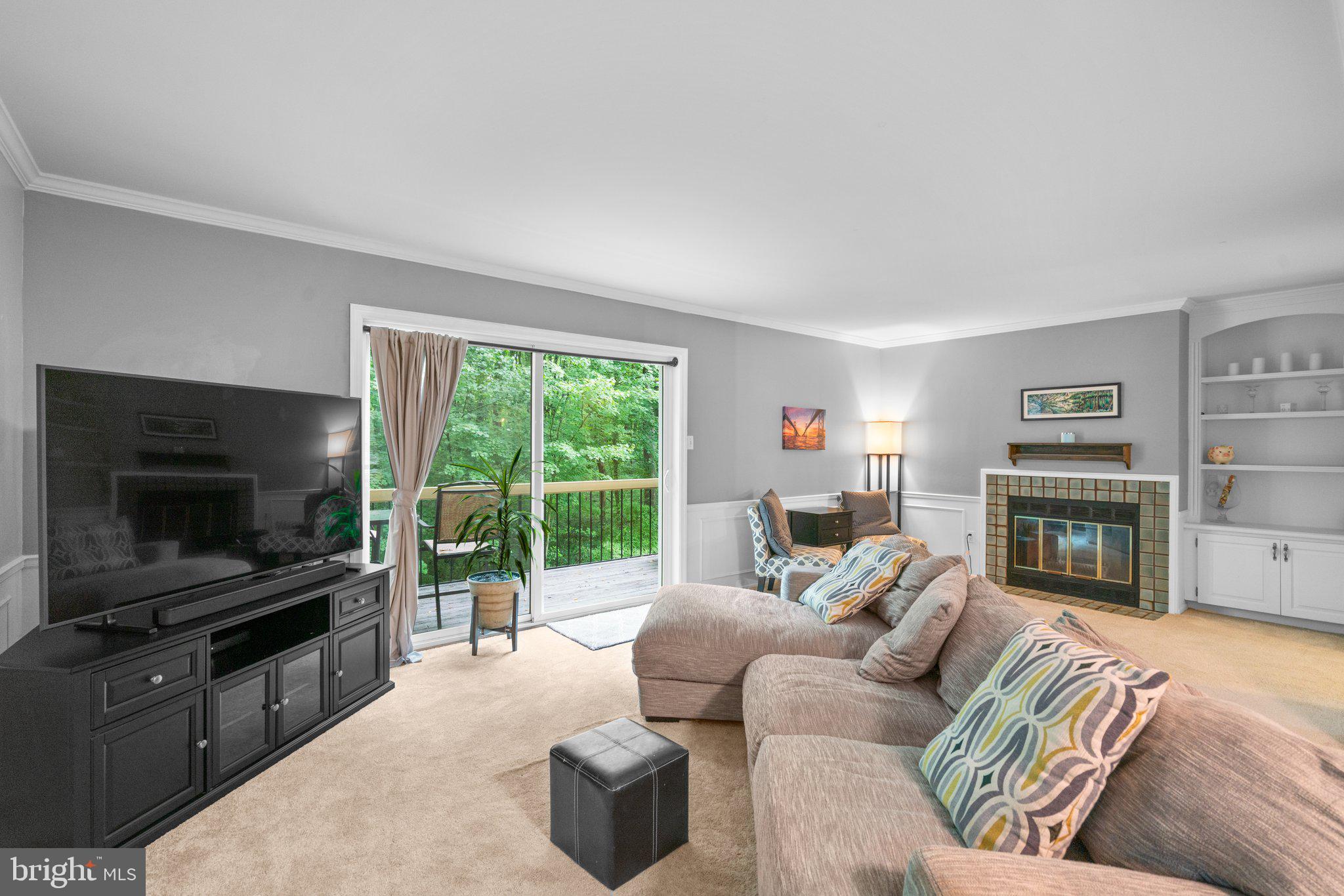 11925 New Country Ln