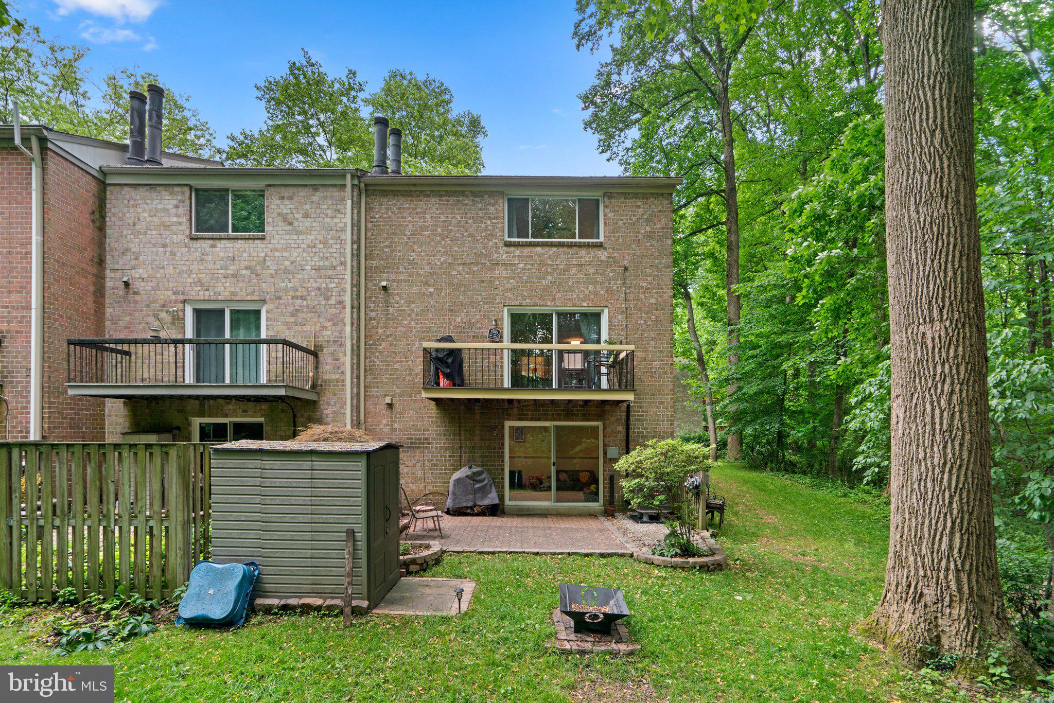 11925 New Country Ln