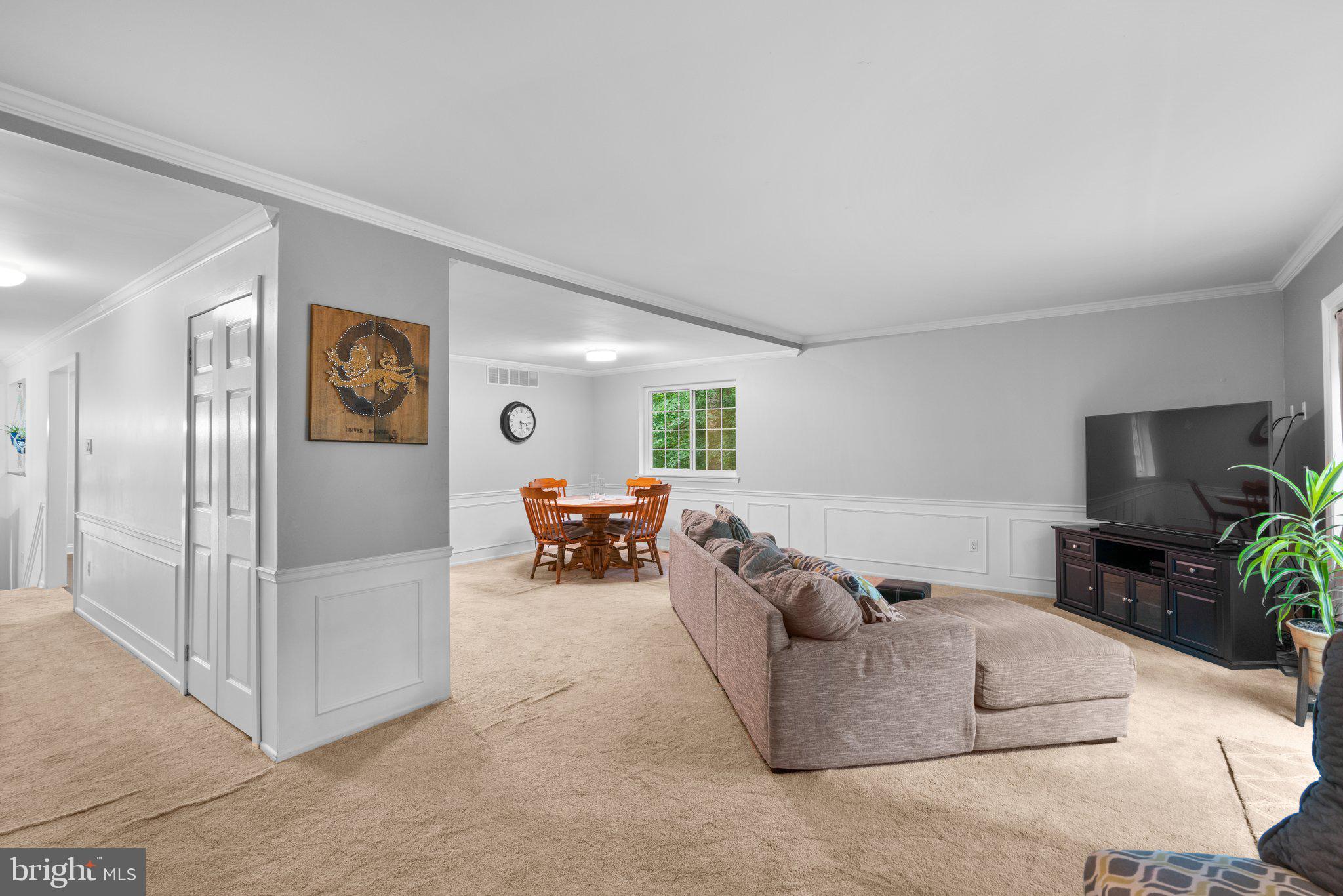 11925 New Country Ln