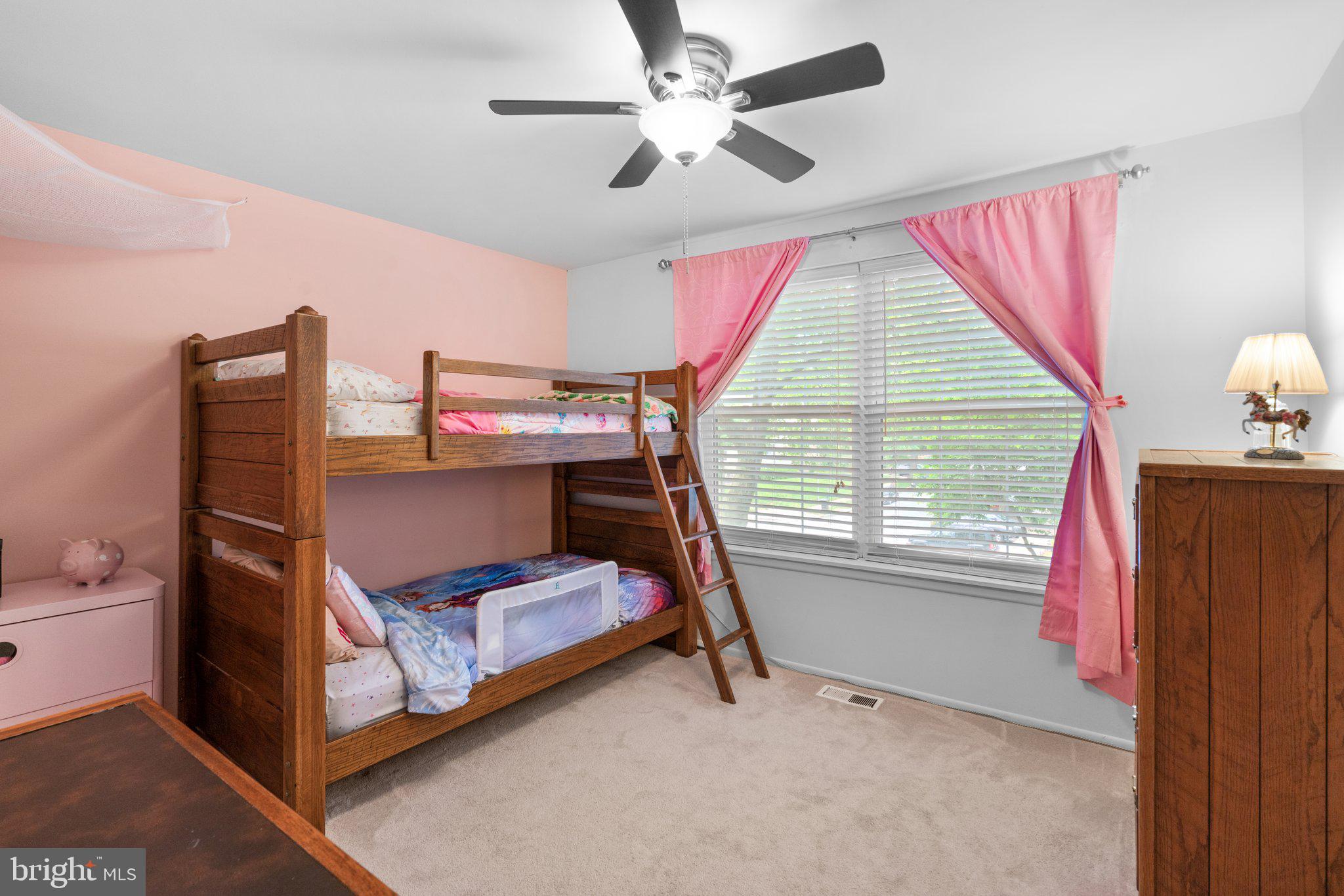 11925 New Country Ln