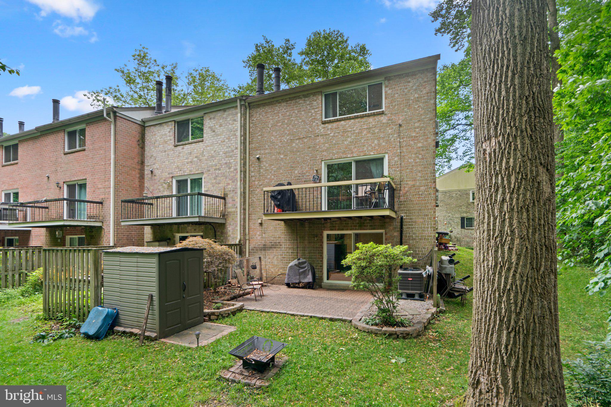 11925 New Country Ln