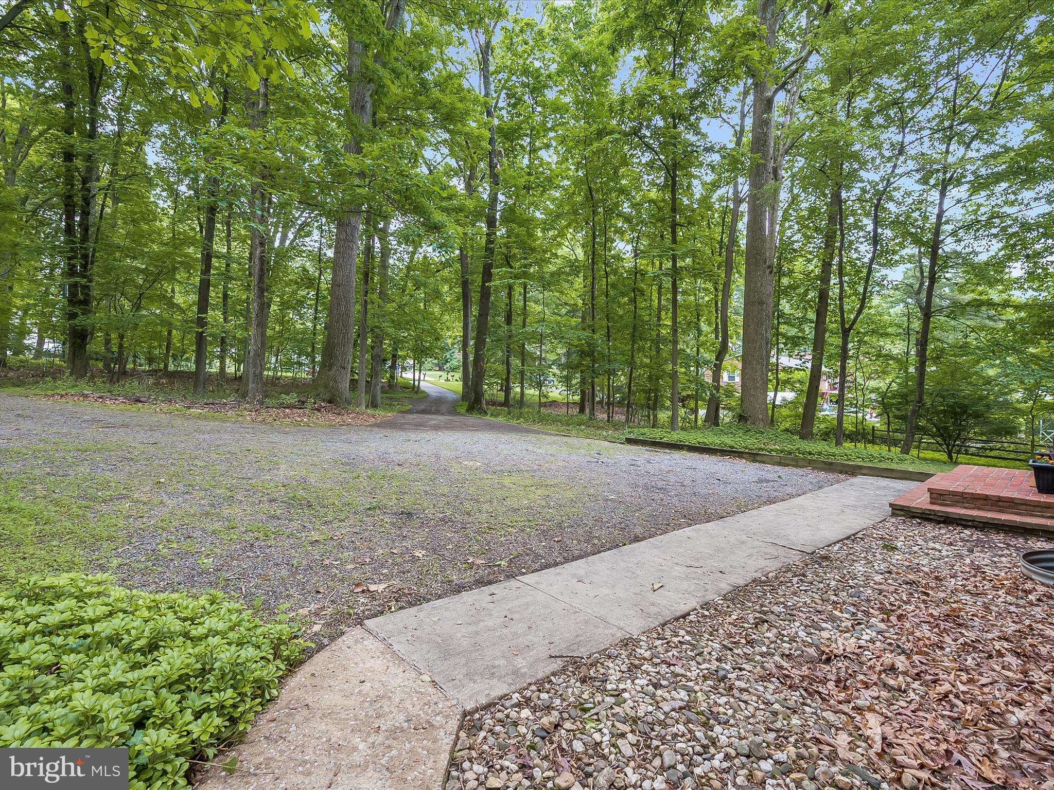 3826 Walt Ann Dr