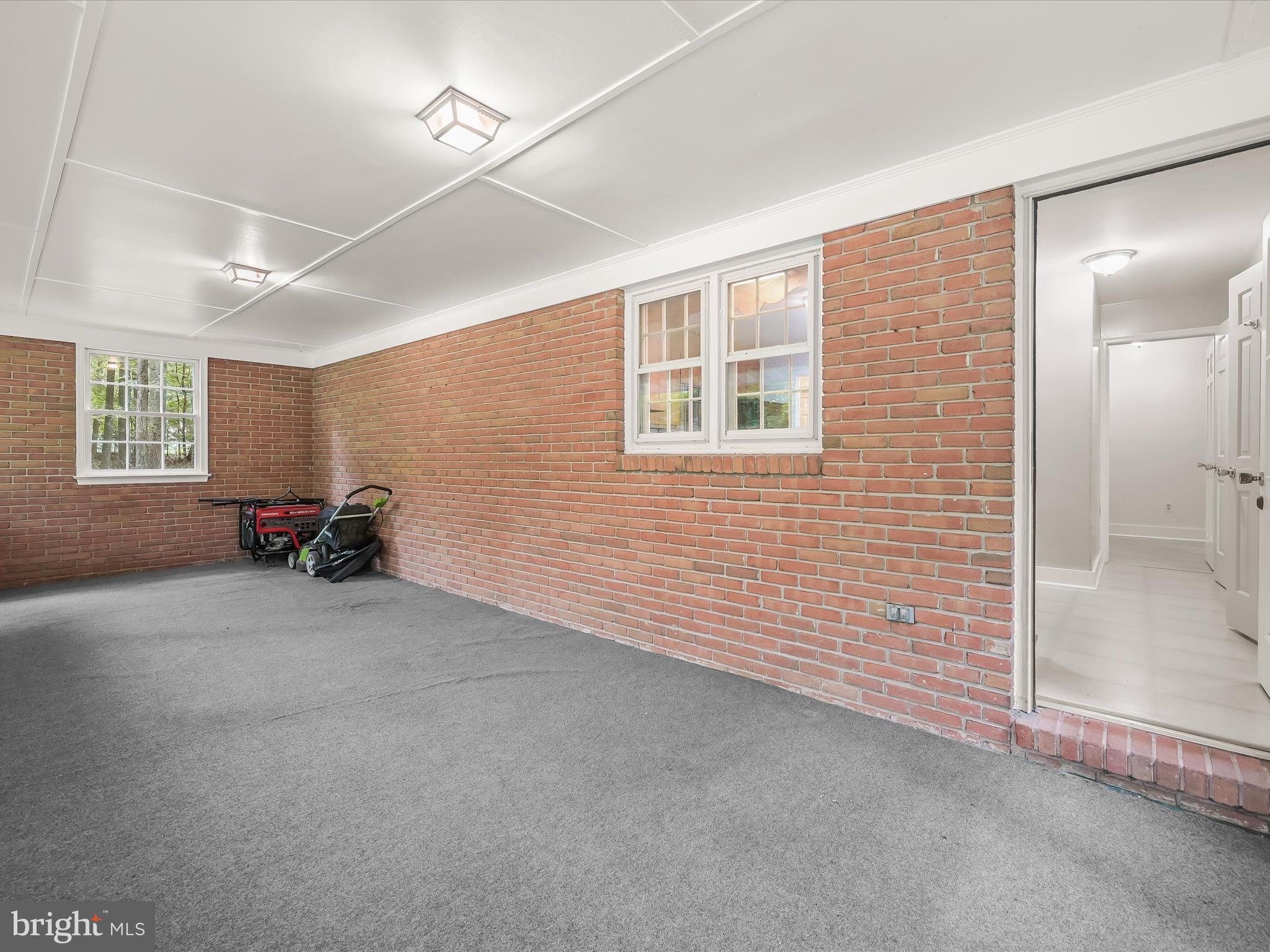 3826 Walt Ann Dr