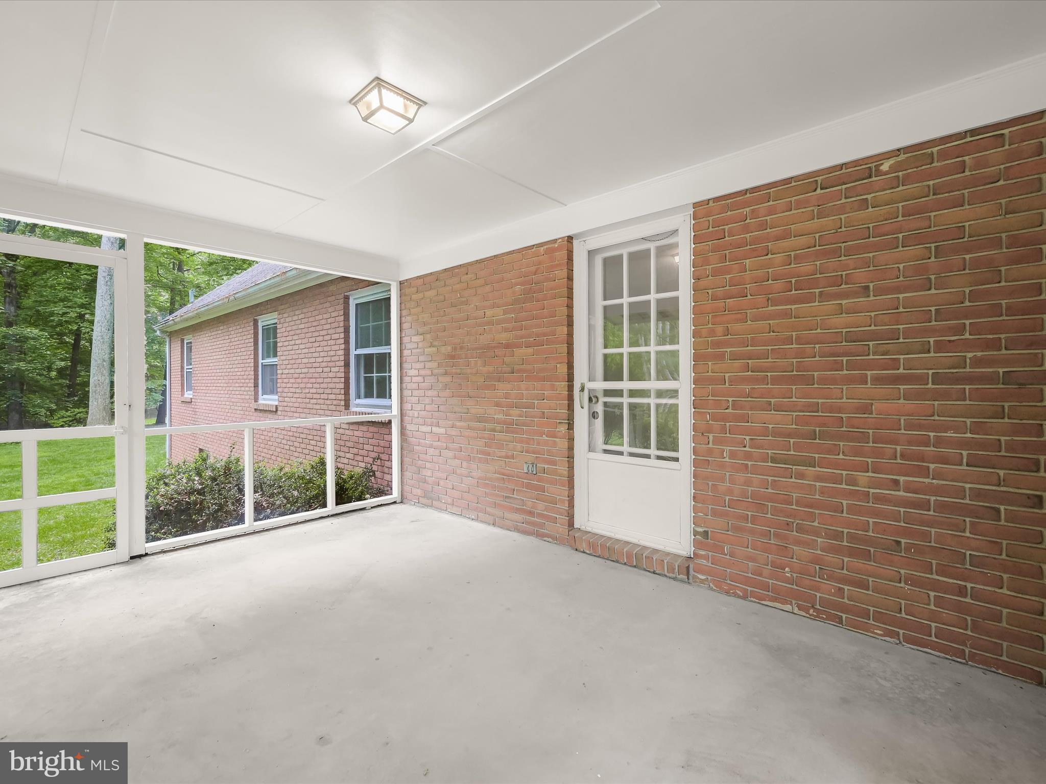 3826 Walt Ann Dr