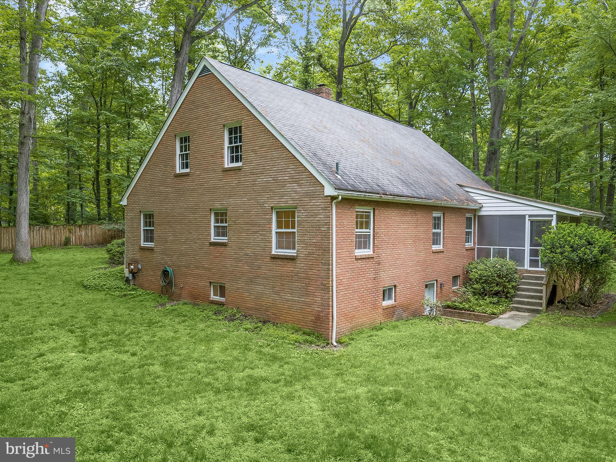 3826 Walt Ann Dr