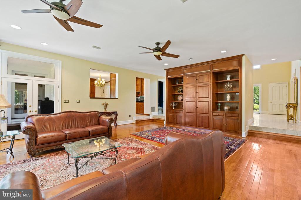 11085 Gaither Farm Rd