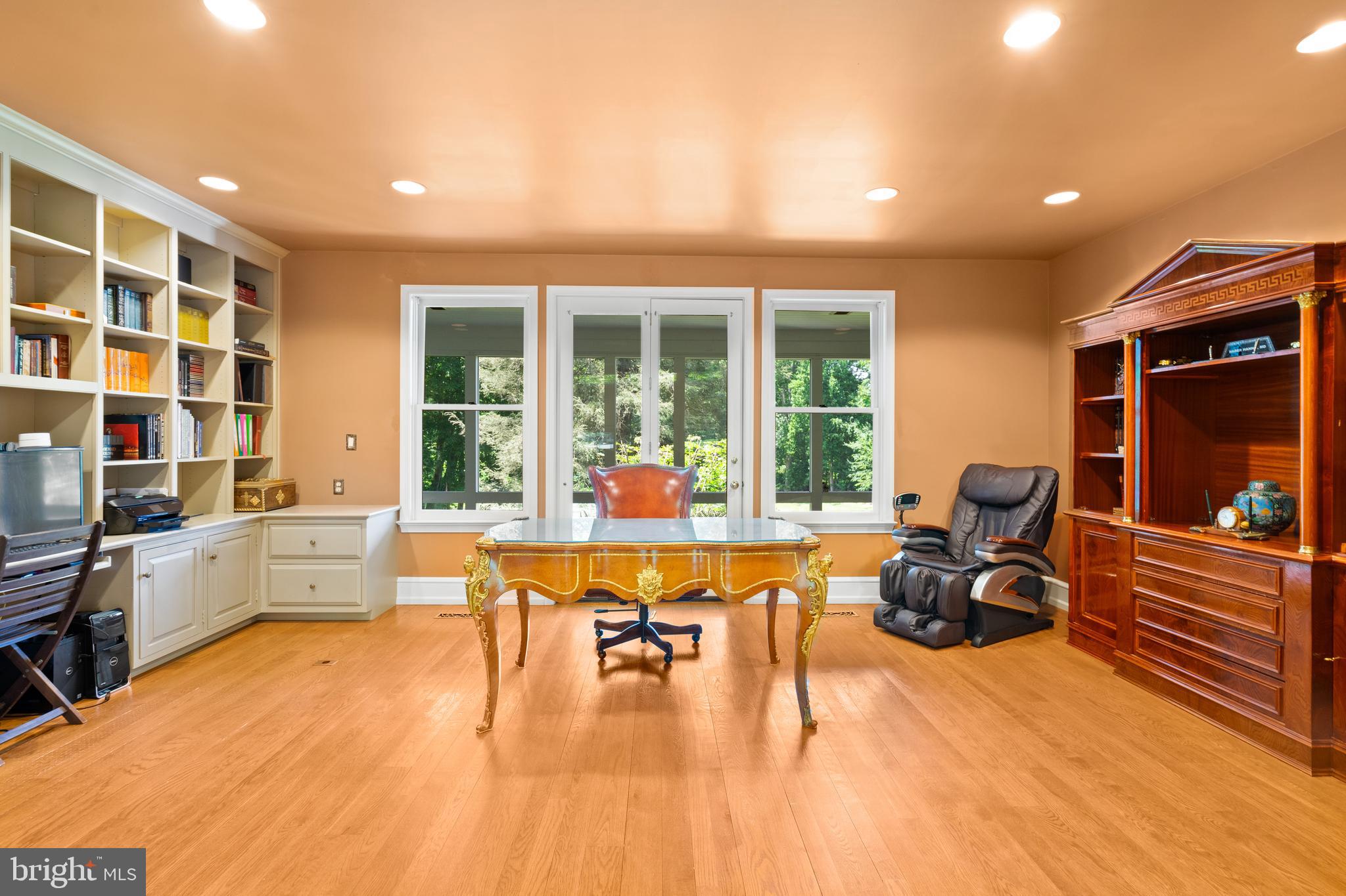 11085 Gaither Farm Rd