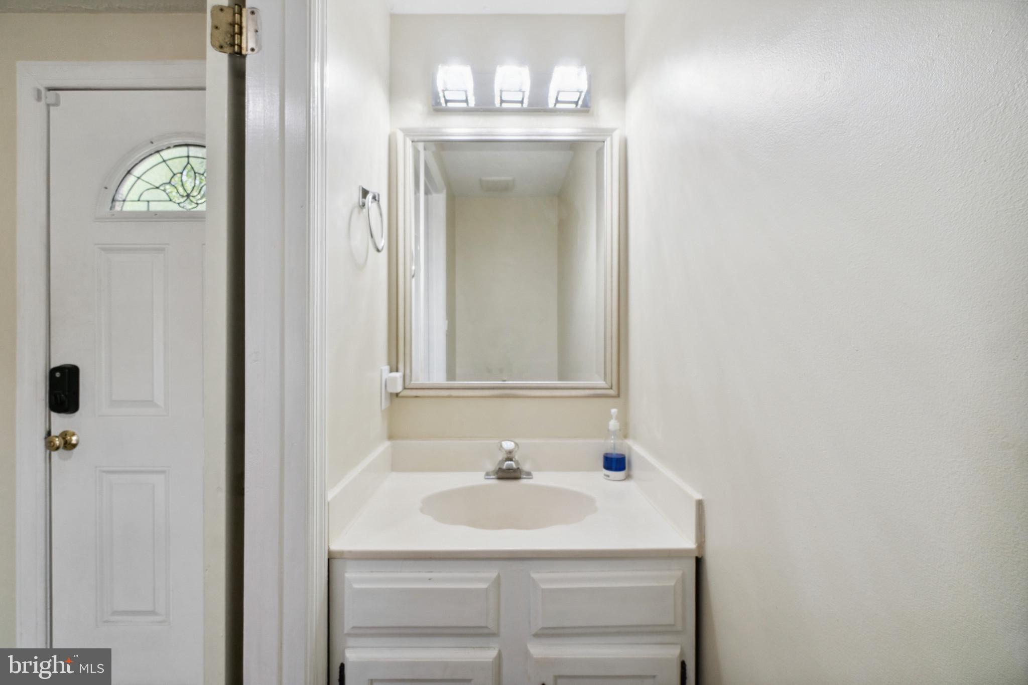 6026 Rock Glen Dr.