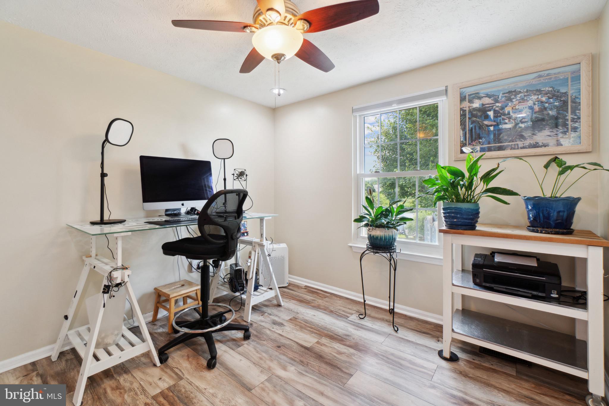 6026 Rock Glen Dr.