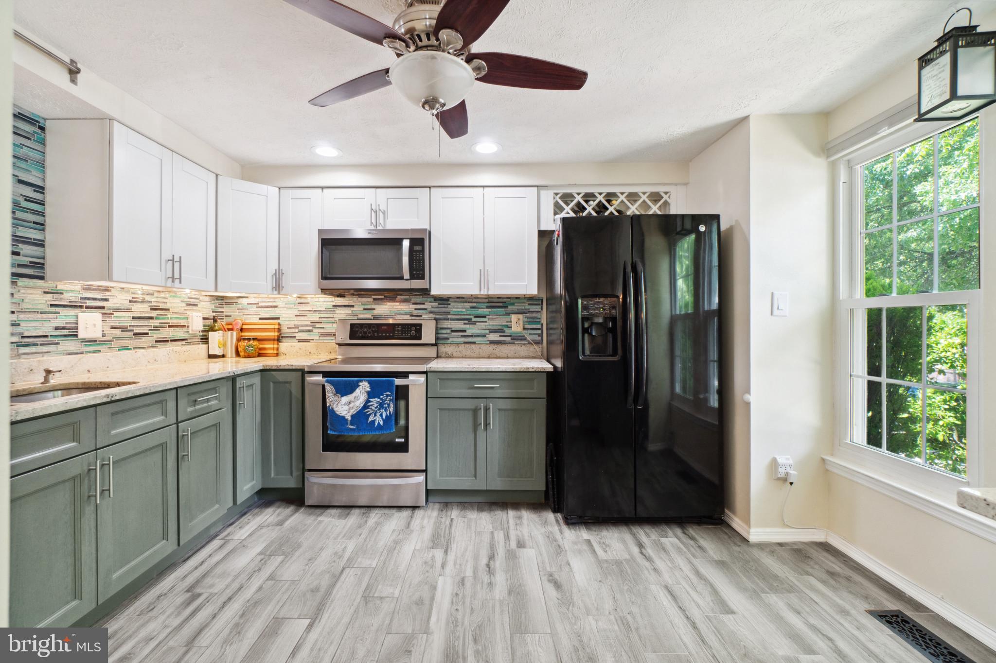 6026 Rock Glen Dr.