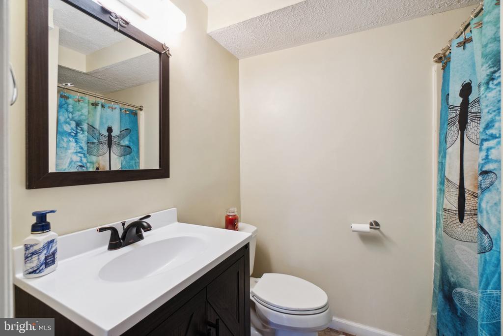 6026 Rock Glen Dr.