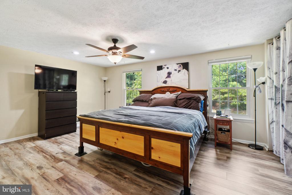 6026 Rock Glen Dr.