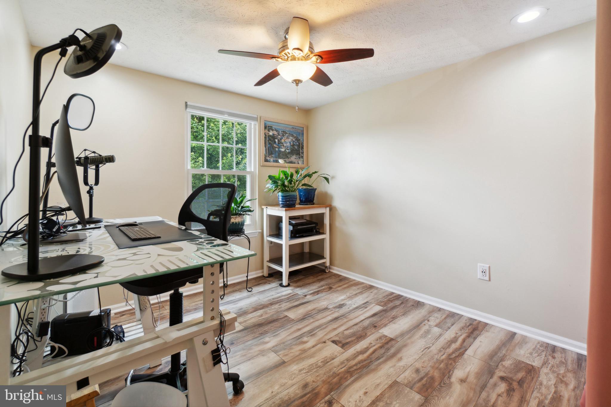 6026 Rock Glen Dr.