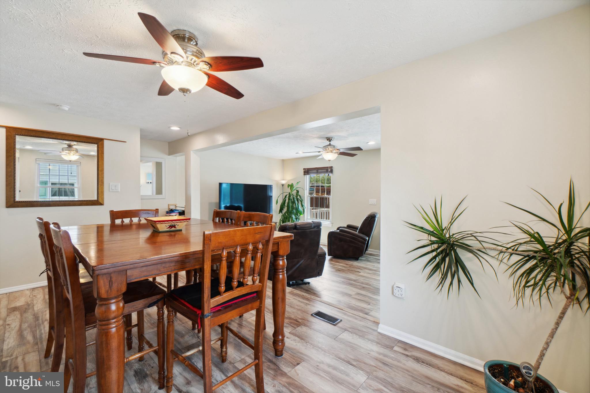 6026 Rock Glen Dr.
