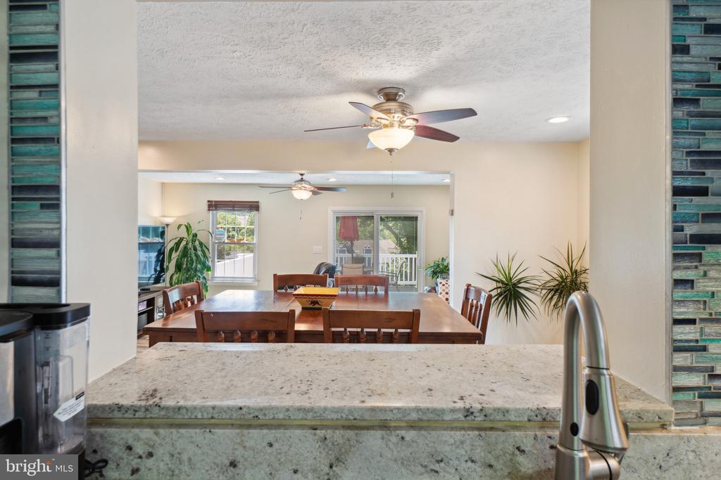 6026 Rock Glen Dr.