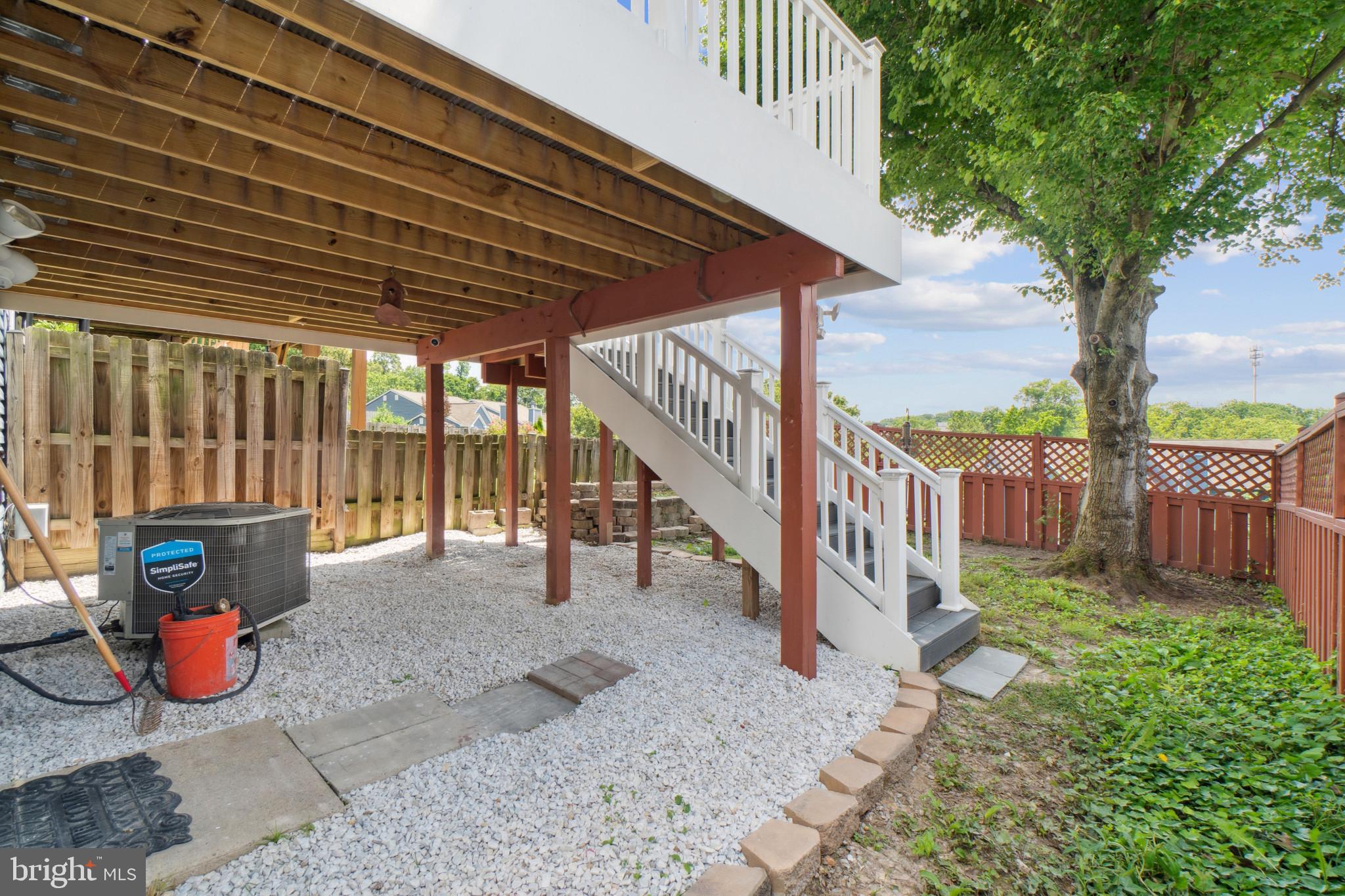 6026 Rock Glen Dr.