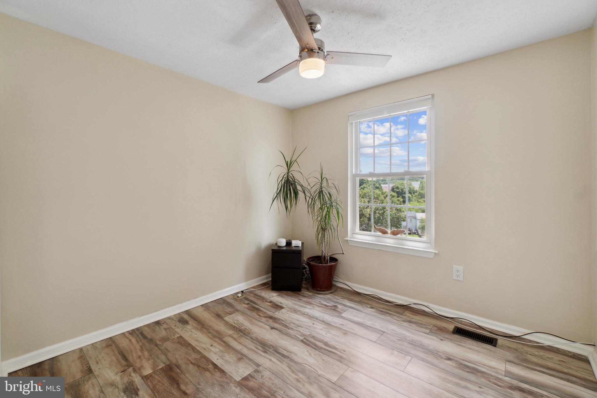6026 Rock Glen Dr.