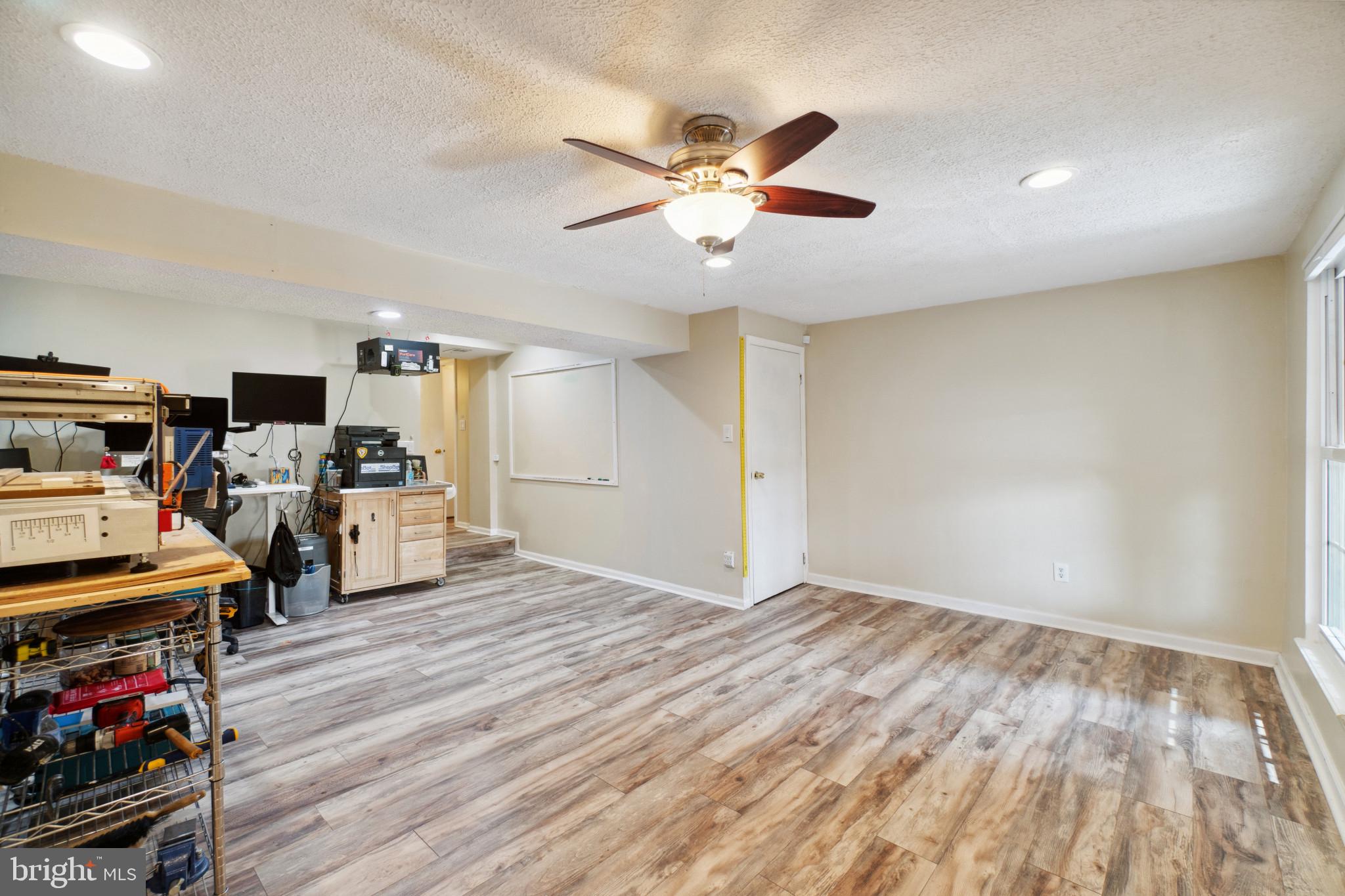 6026 Rock Glen Dr.
