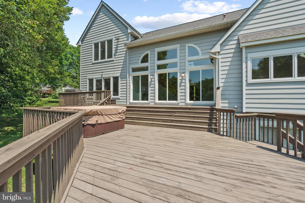 5124 Wellinghall Way