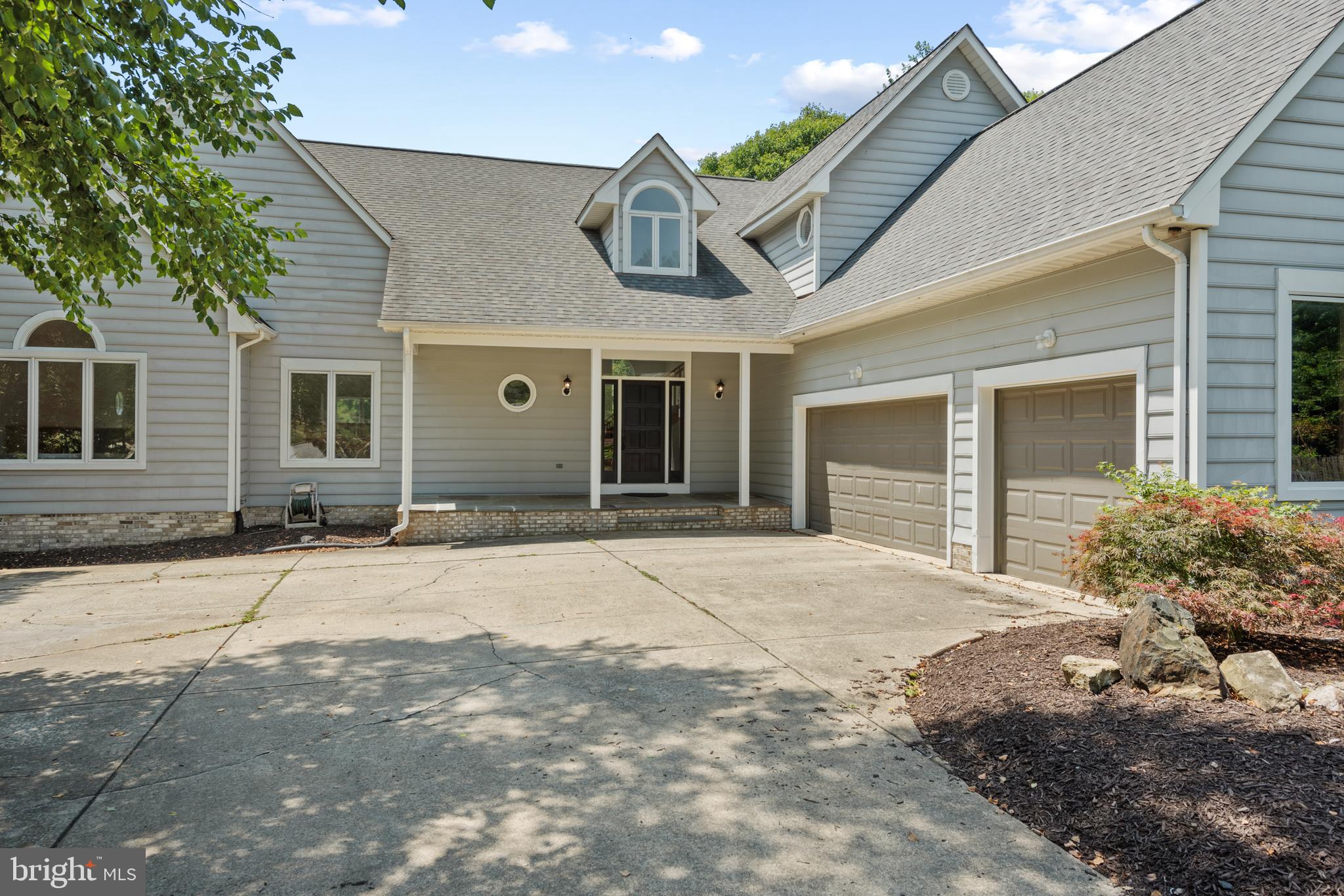 5124 Wellinghall Way