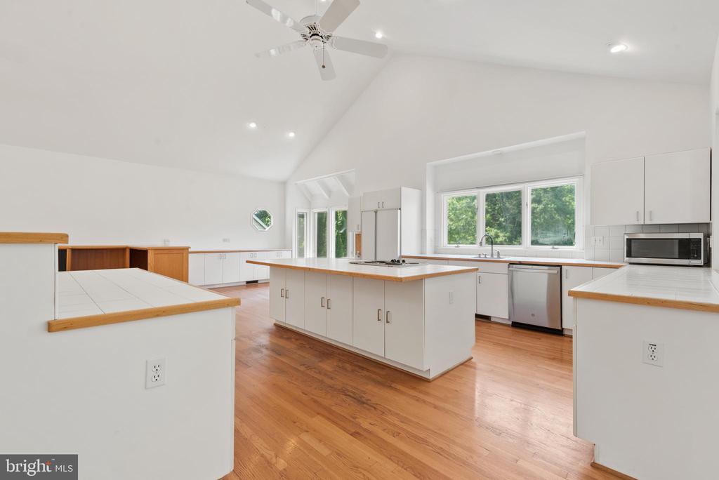 5124 Wellinghall Way