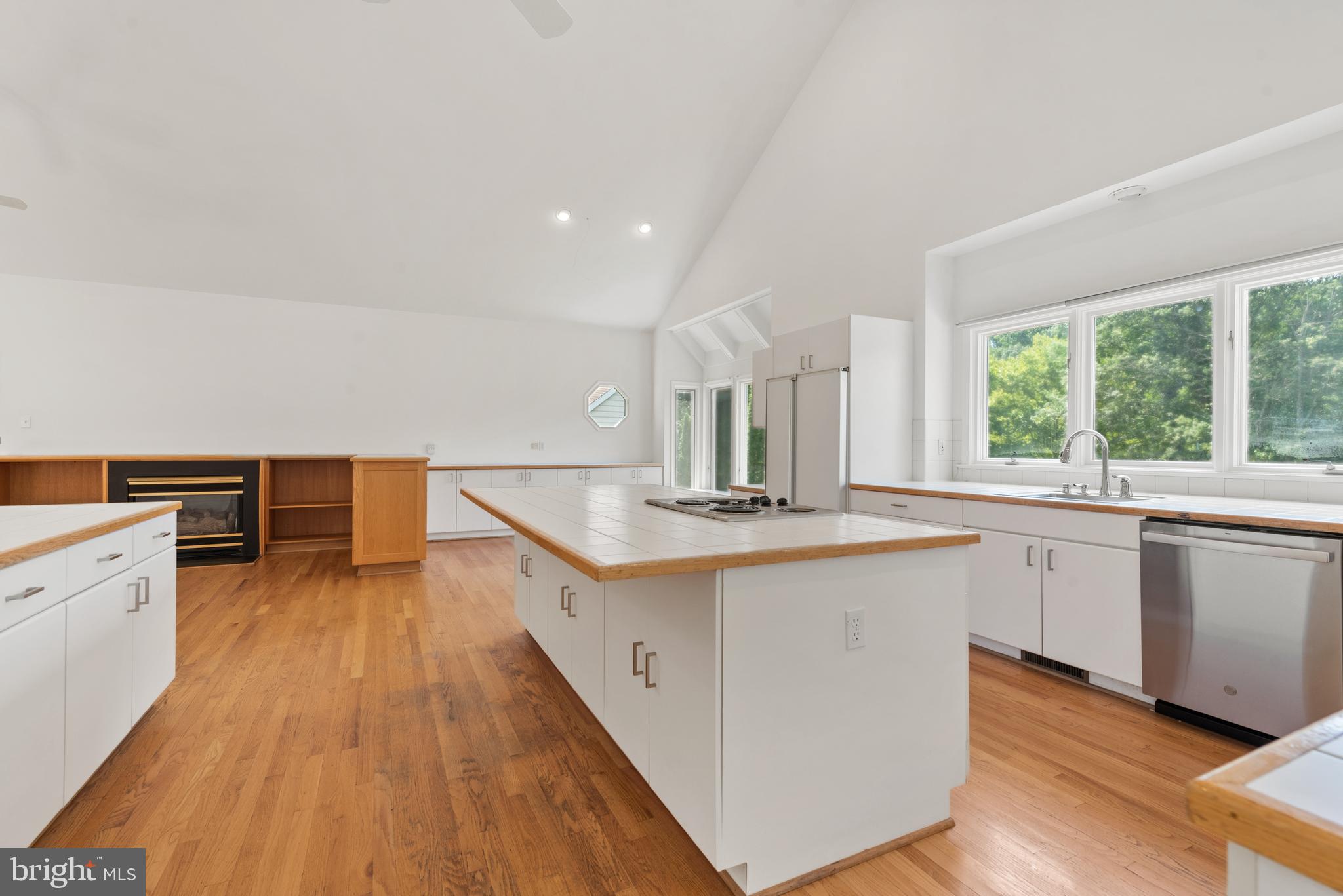 5124 Wellinghall Way