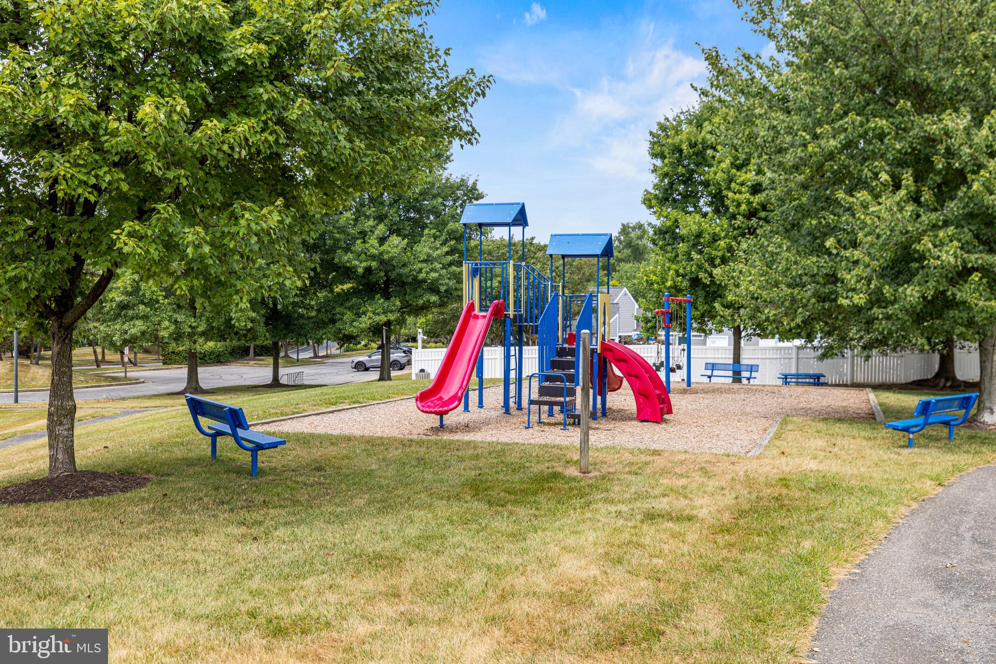7738 Mayfair Cir