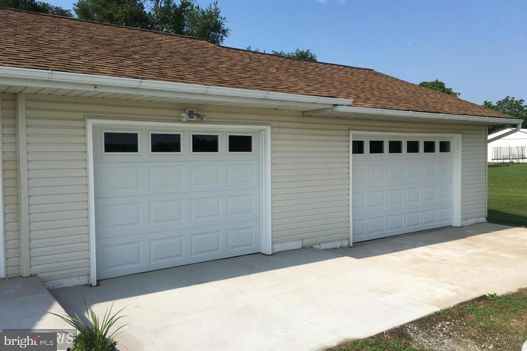1101 UNDERWOOD RD