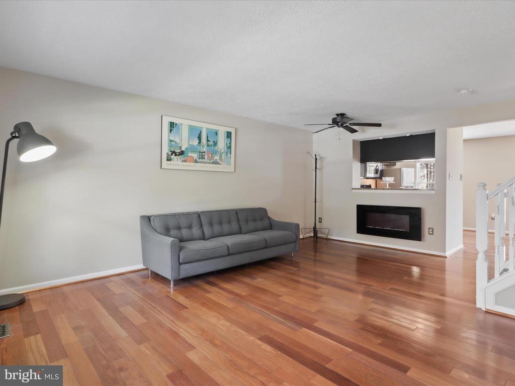 8574 Black Star Cir