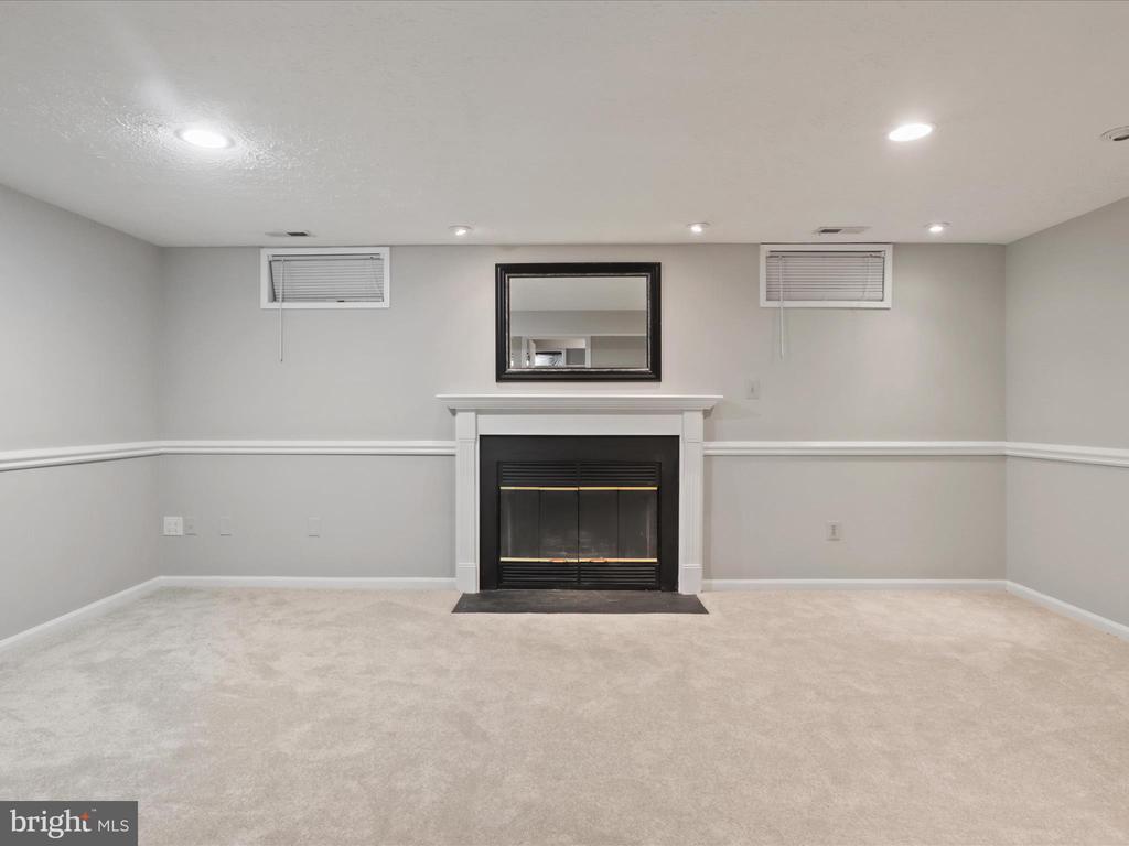 8574 Black Star Cir
