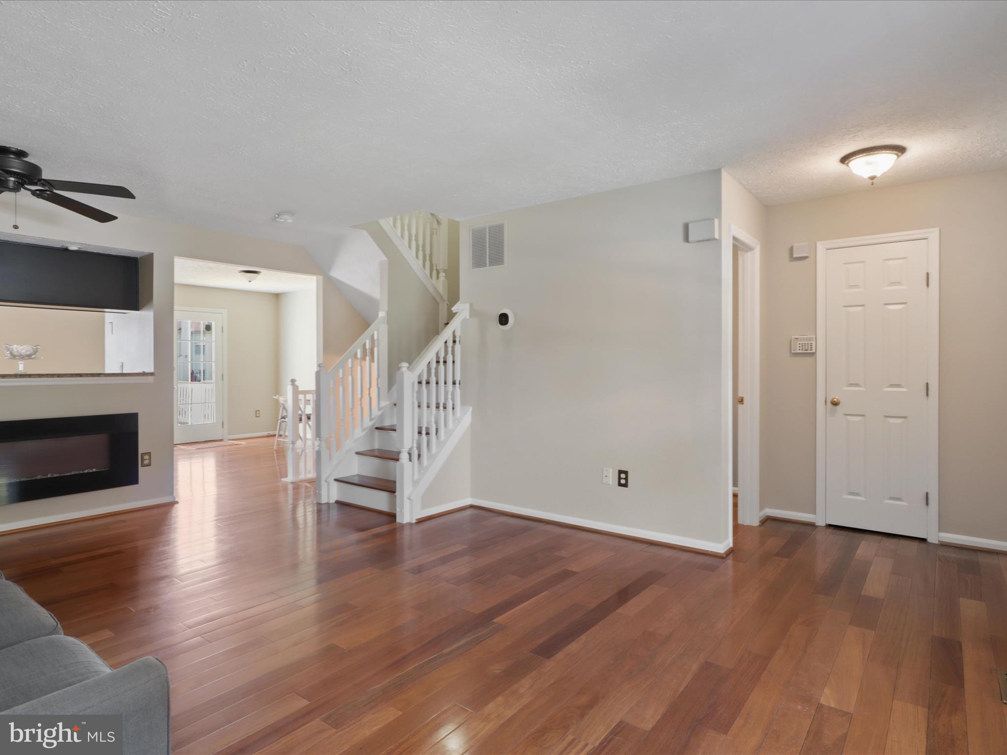 8574 Black Star Cir