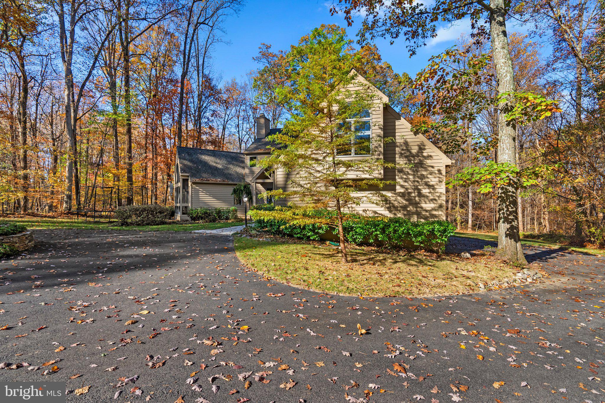 6555 Prestwick Dr