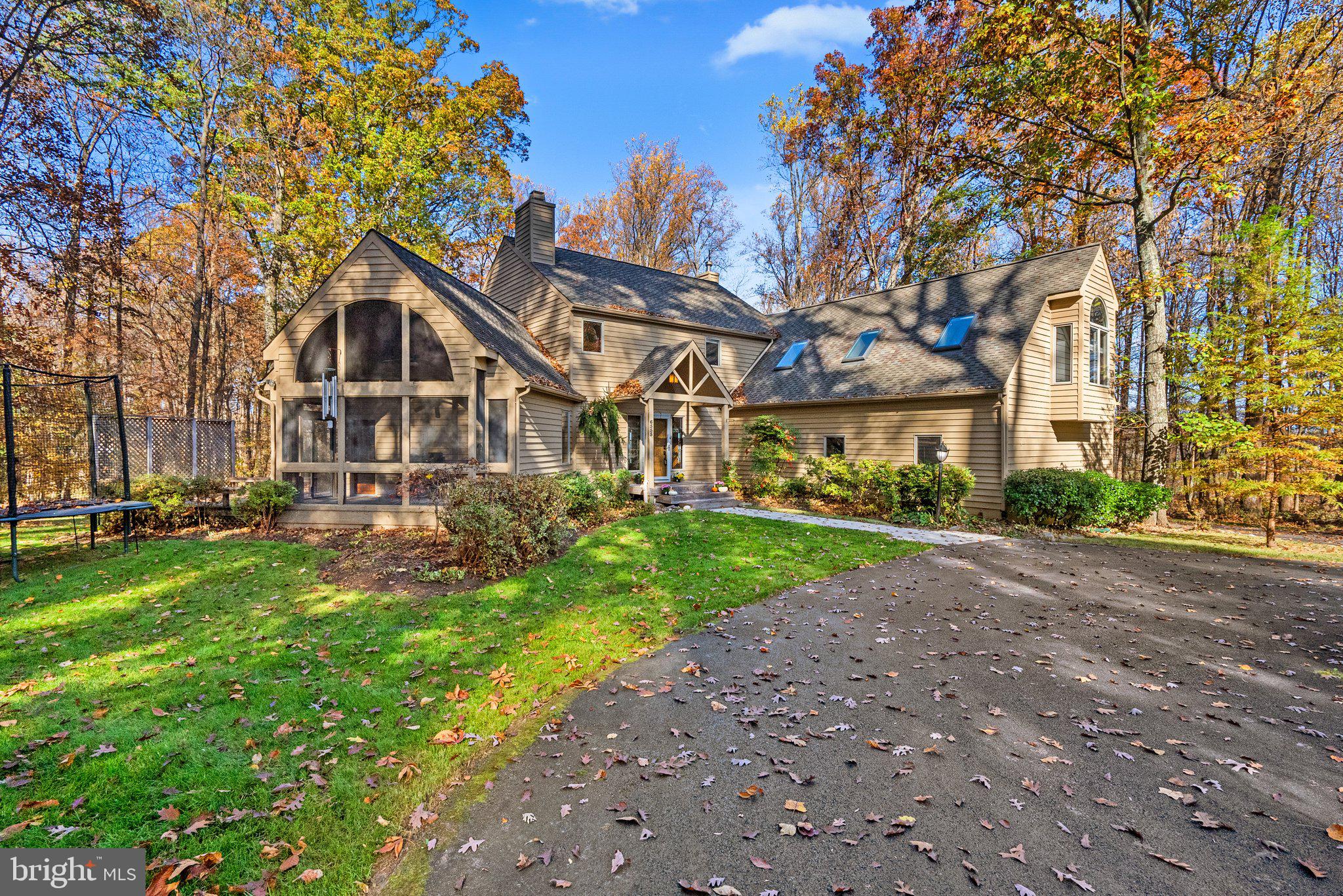 6555 Prestwick Dr