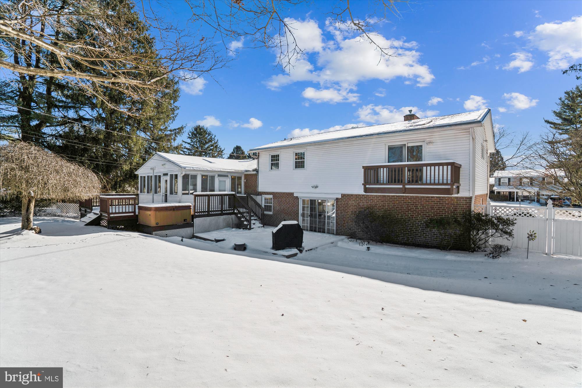 9218 Maple Rock Dr