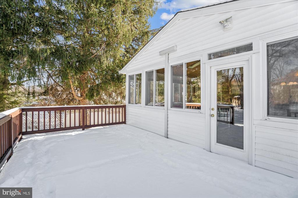 9218 Maple Rock Dr