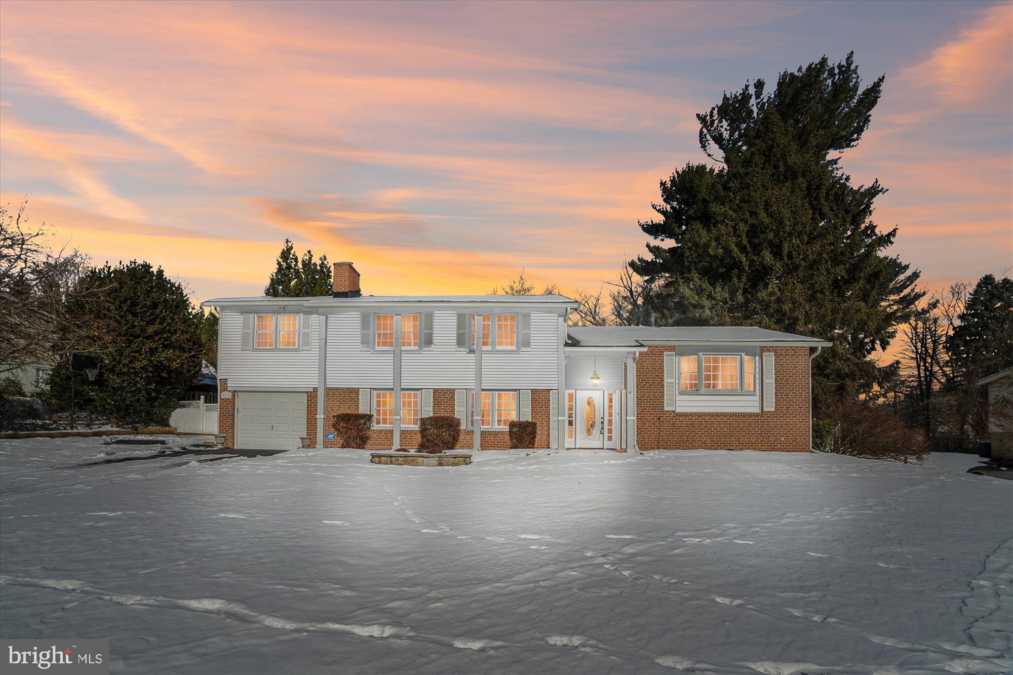 9218 Maple Rock Dr