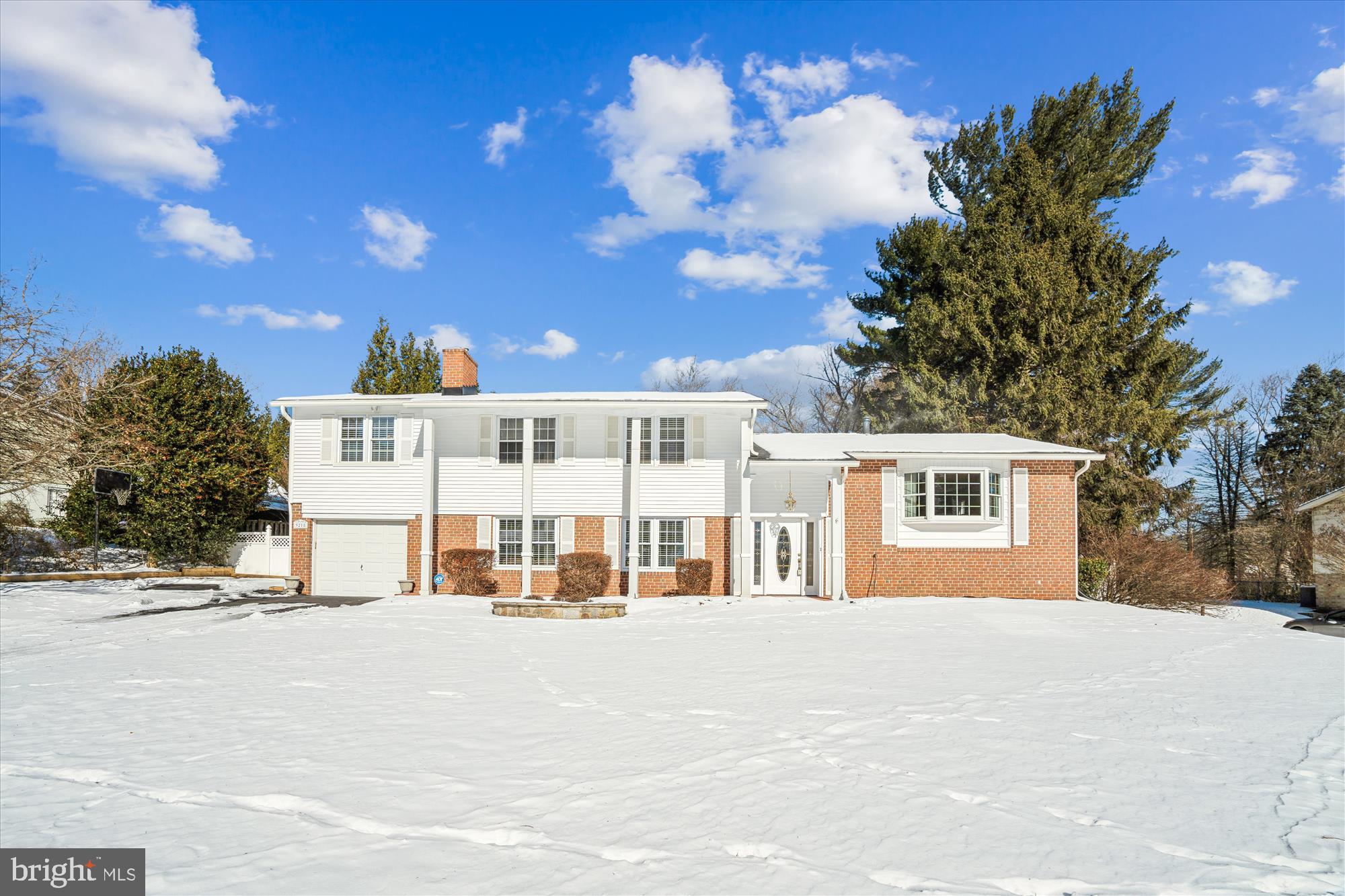 9218 Maple Rock Dr