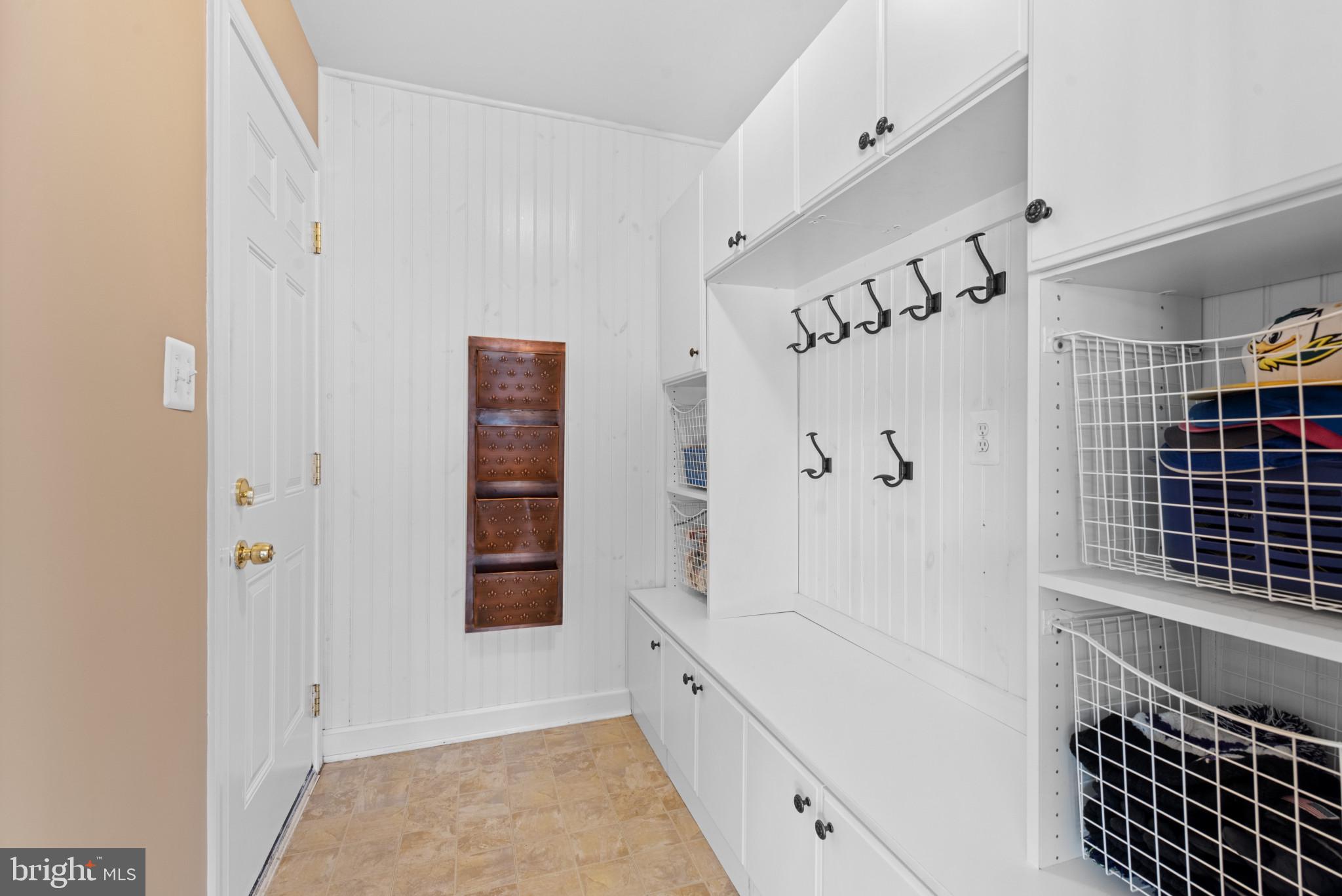 5409 Simpkins Ct