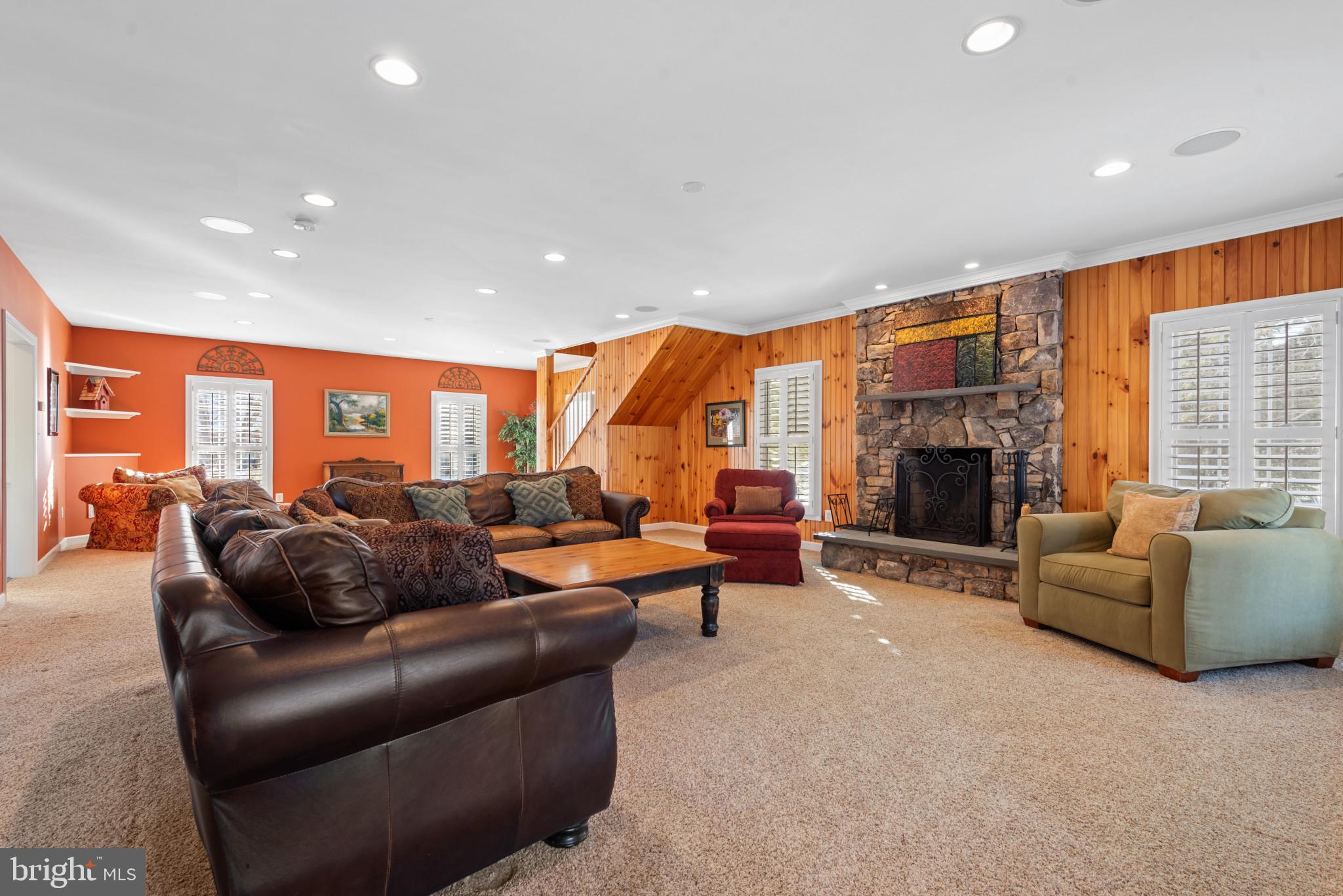 5409 Simpkins Ct