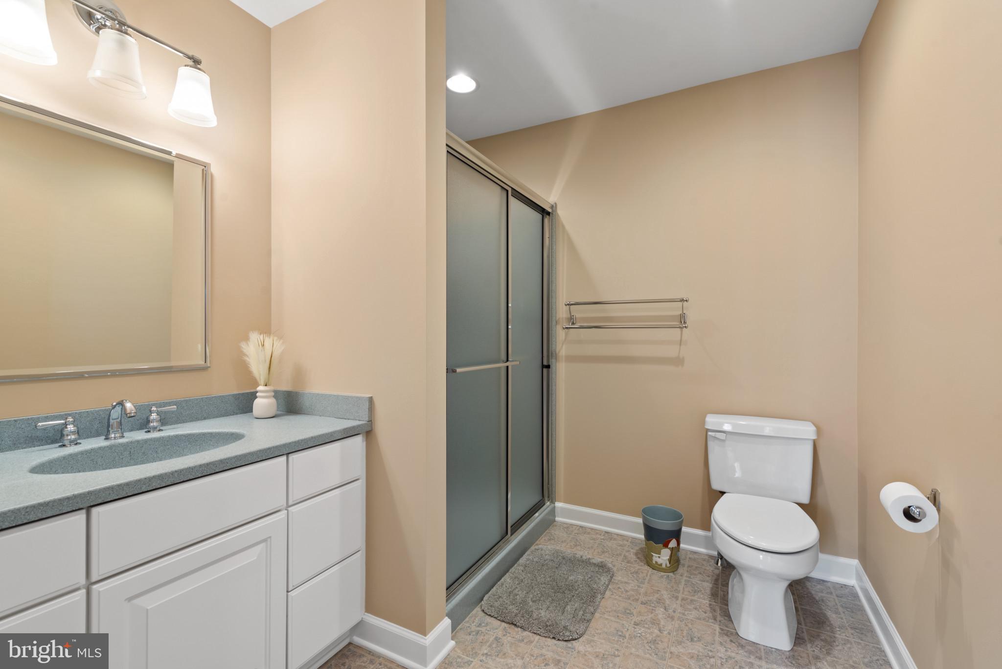5409 Simpkins Ct