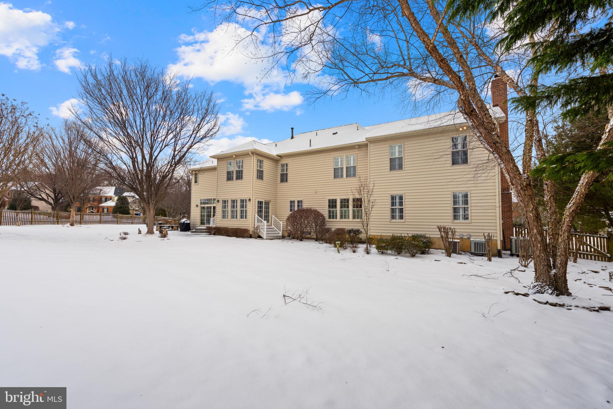 5409 Simpkins Ct