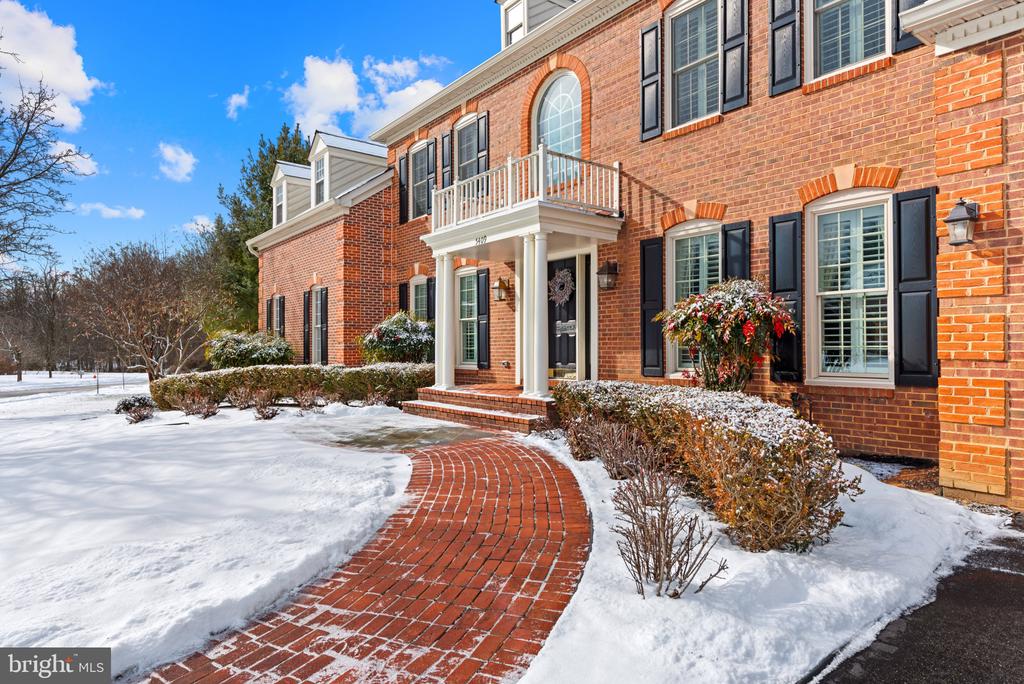 5409 Simpkins Ct