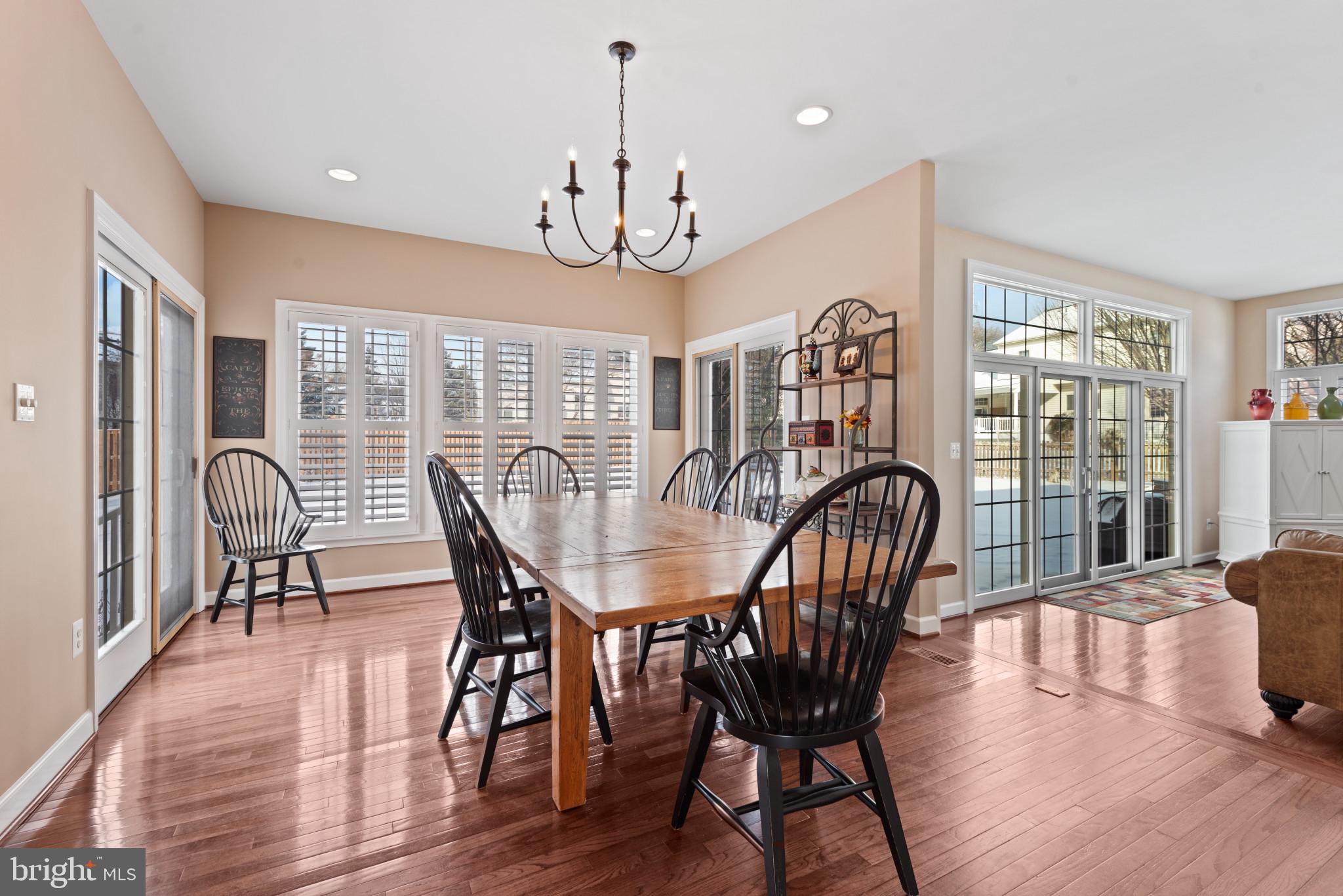 5409 Simpkins Ct