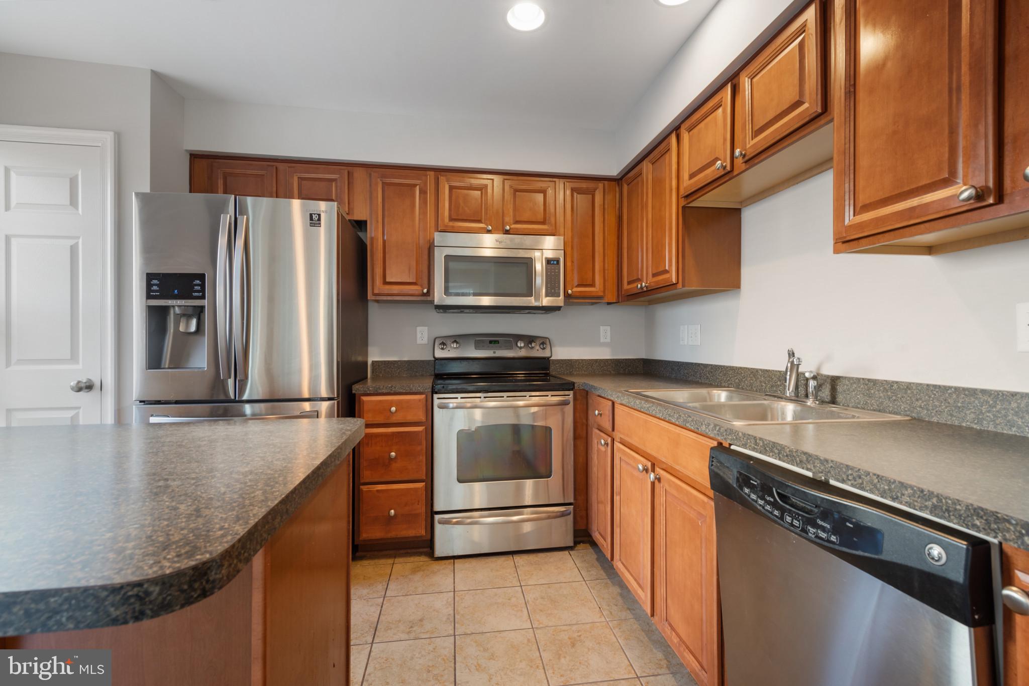 7104 Maiden Point Pl #392