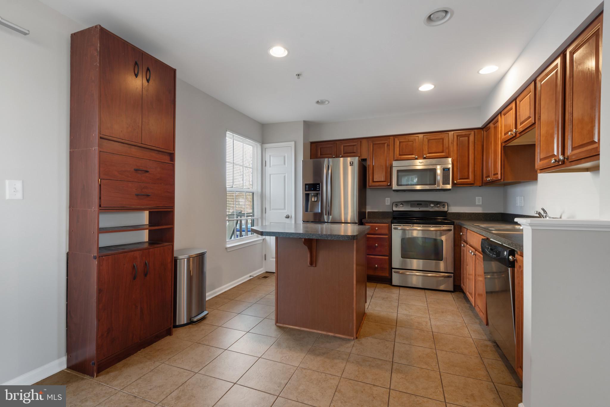 7104 Maiden Point Pl #392
